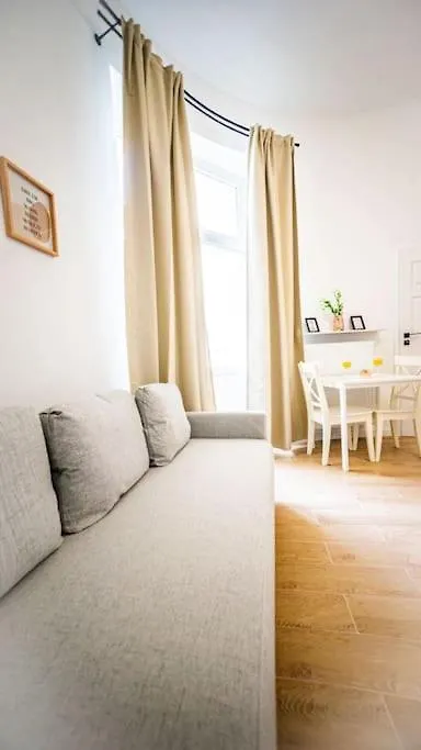Lovely Apartment In Warsaw